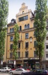 Straßenfassade vor der Sanierung